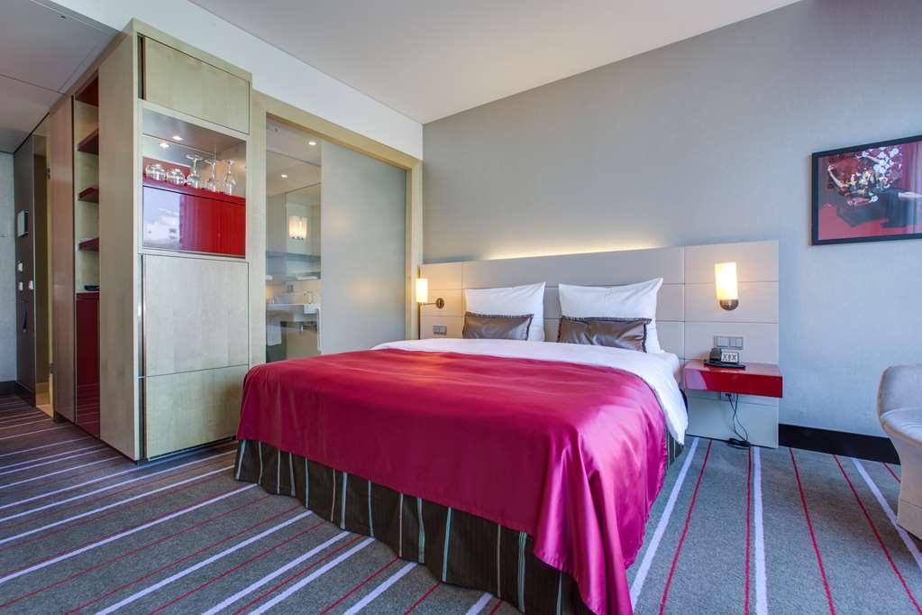Radisson Blu Media Harbour Hotel, Duesseldorf Camera foto
