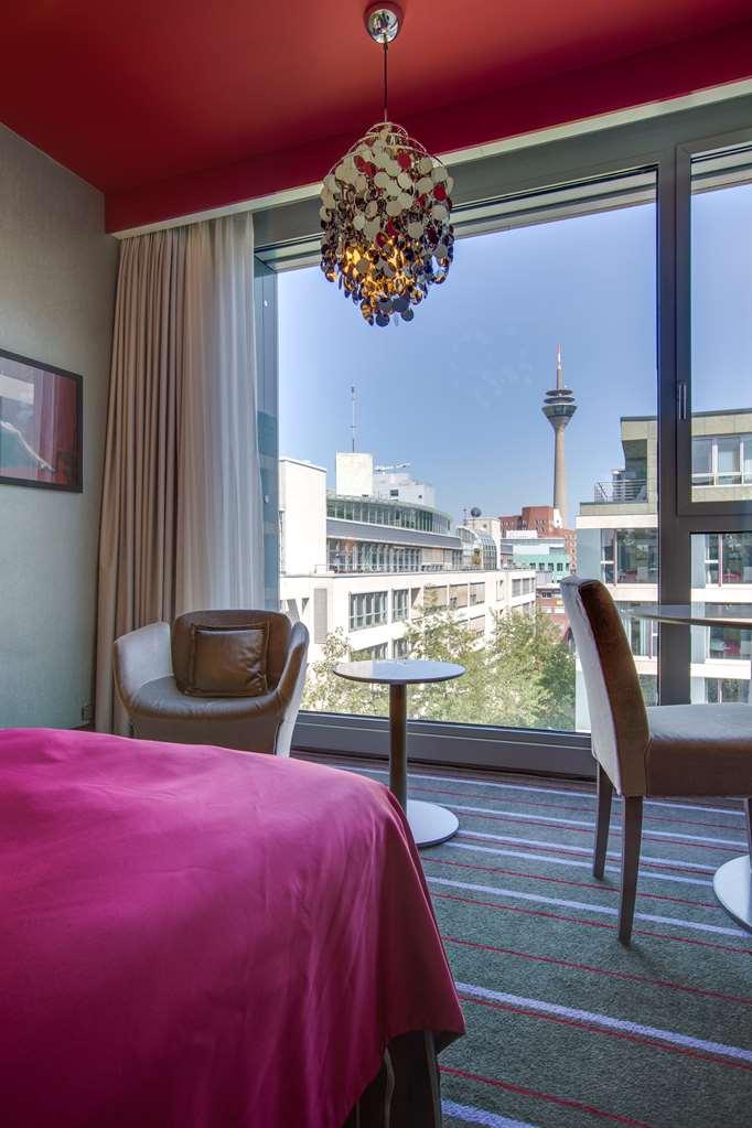 Radisson Blu Media Harbour Hotel, Duesseldorf Camera foto