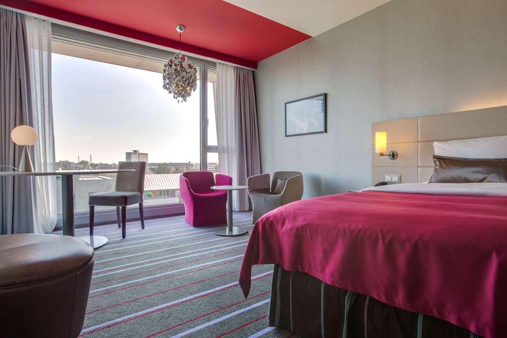 Radisson Blu Media Harbour Hotel, Duesseldorf Camera foto
