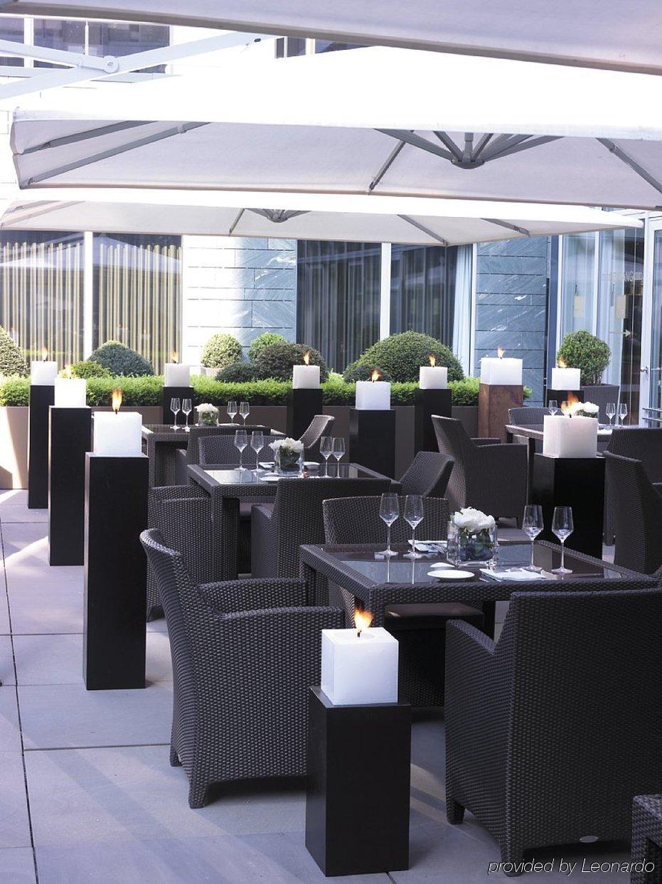 Radisson Blu Media Harbour Hotel, Duesseldorf Ristorante foto